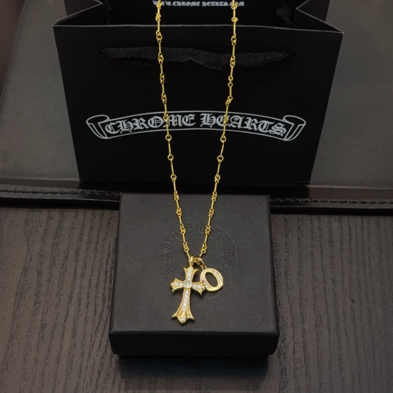 Ch*0me He**ts necklaces